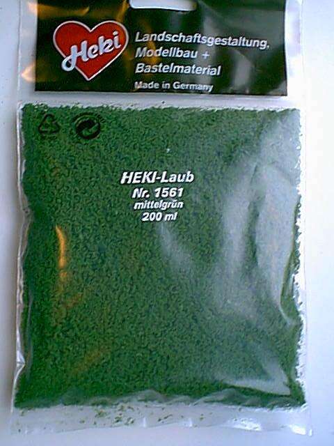 Heki, Løv middel grønn