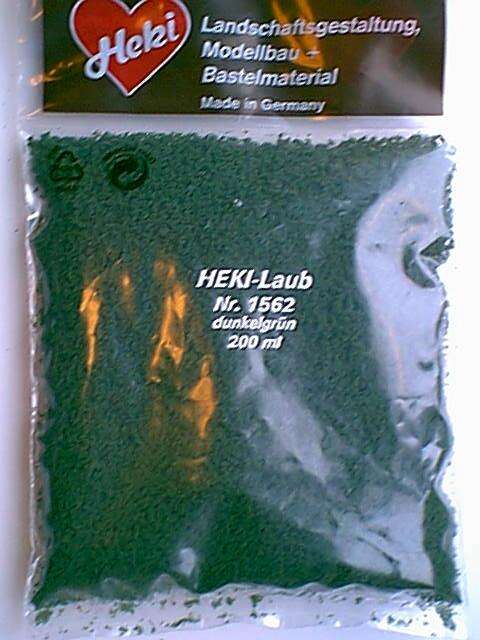 Heki, Løv mørk grønn