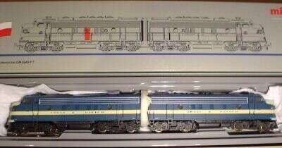 Texas Pacific GM EMD F7 3-deler