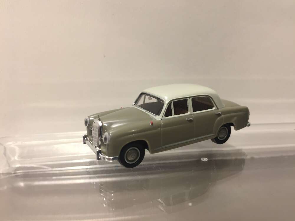 MB 190 Ponton, grå/hvit