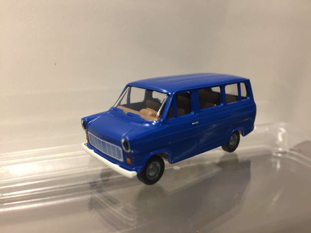 Ford Transit minibuss, blå
