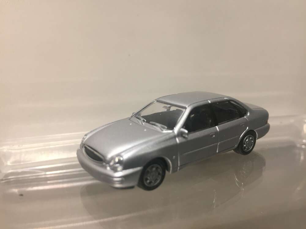 Ford Scorpio sedan, silver