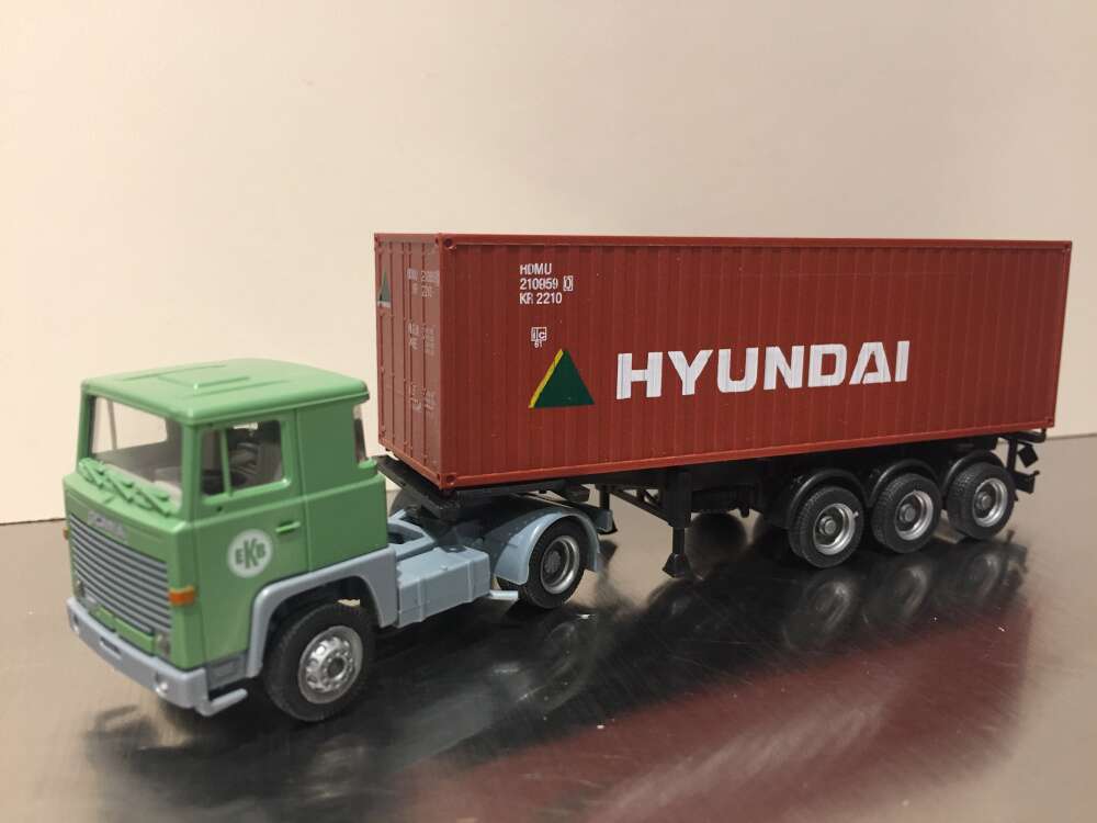 Scania trekkvogn m.henger "Hyundai"
