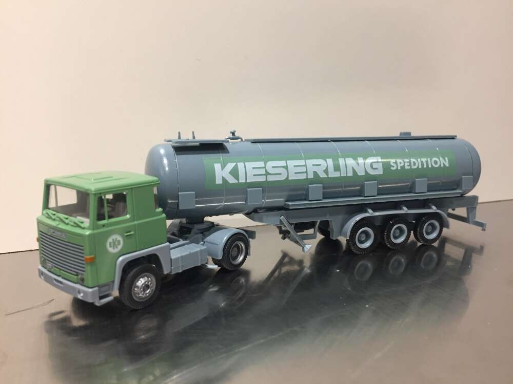 Scania trekkvogn m.tankhenger "Kieserling!