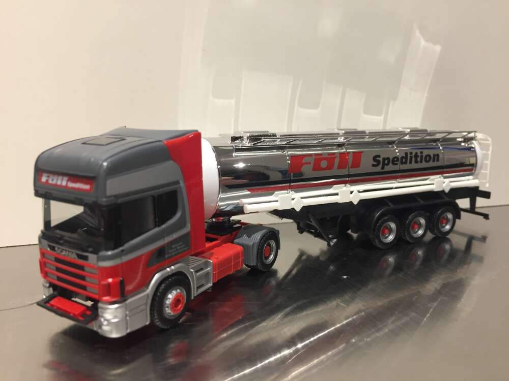Scania tankbil "Föll Spedition"