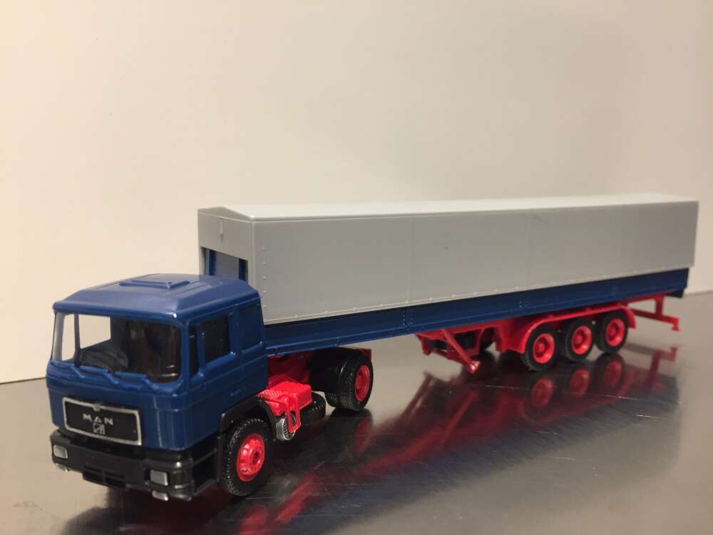 MAN m.semi kapellhenger, blå