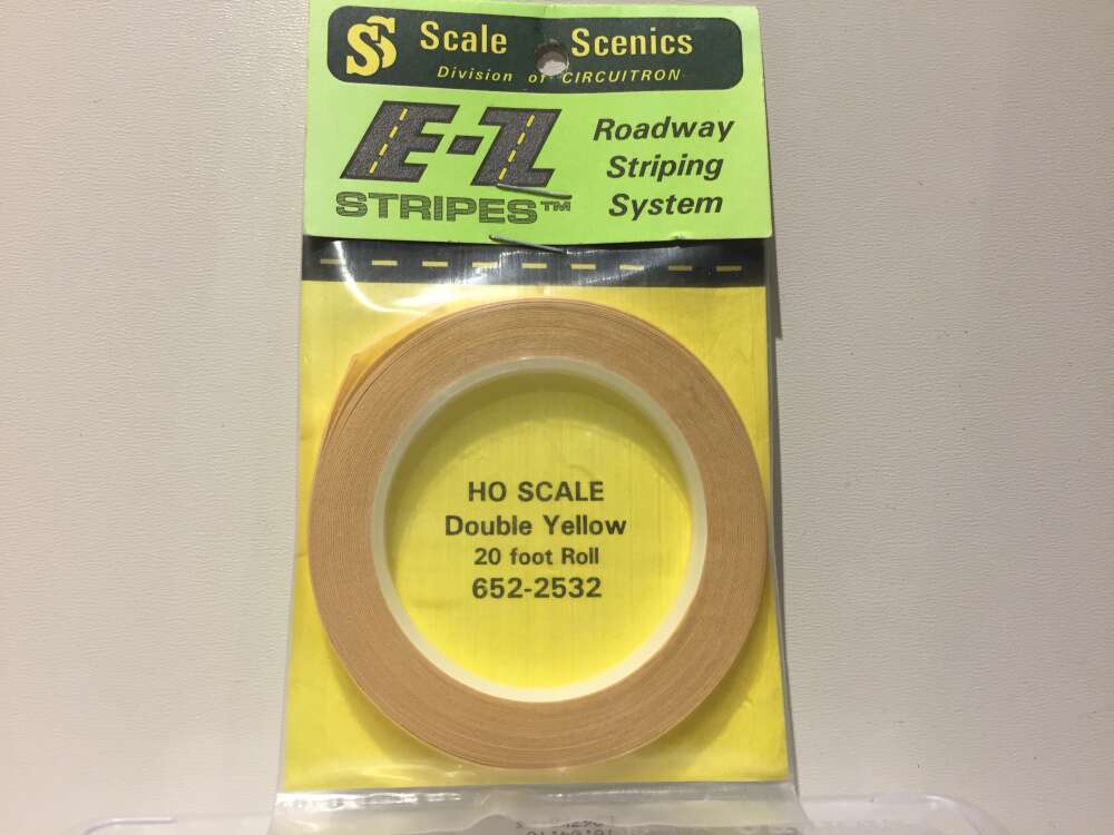 HO Double Yellow Stripes