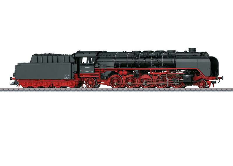 Class 45 Heavy Freight Steam Locomotive with a Tender