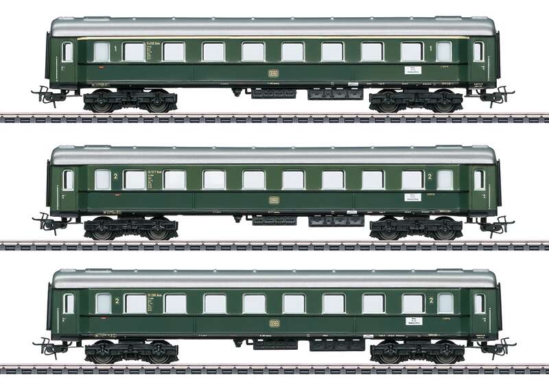 "Tin-Plate" Express Train Passenger Car Set