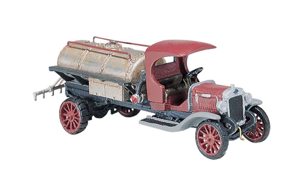 Tank Truck (Diamond T) HO Scale Kit