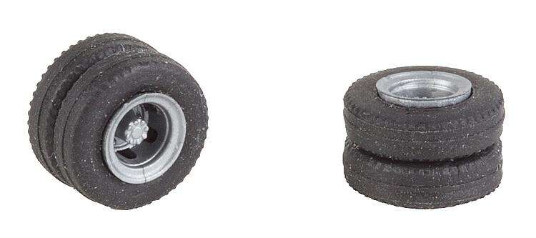 FC 2 wheels tyres and rims (Rear axle) for delivery trucks and bus