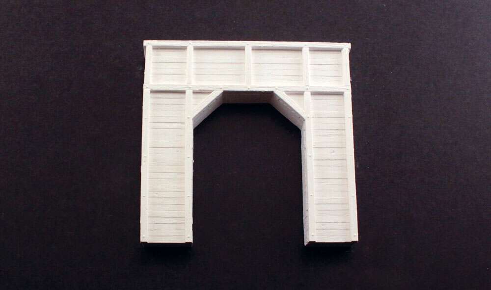 Woodland Timber Single Portal - HO Scale