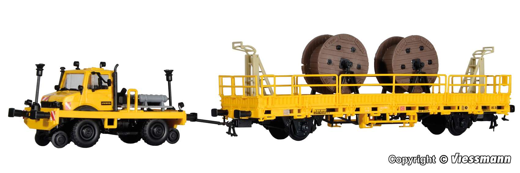 Two-way UNIMOG with push-pull frame and low side car for catenary construction