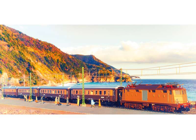 Class E 424 Electric Locomotive