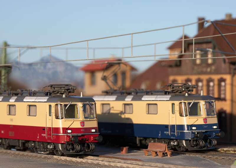 Class Re 421 Double Electric Locomotive Set