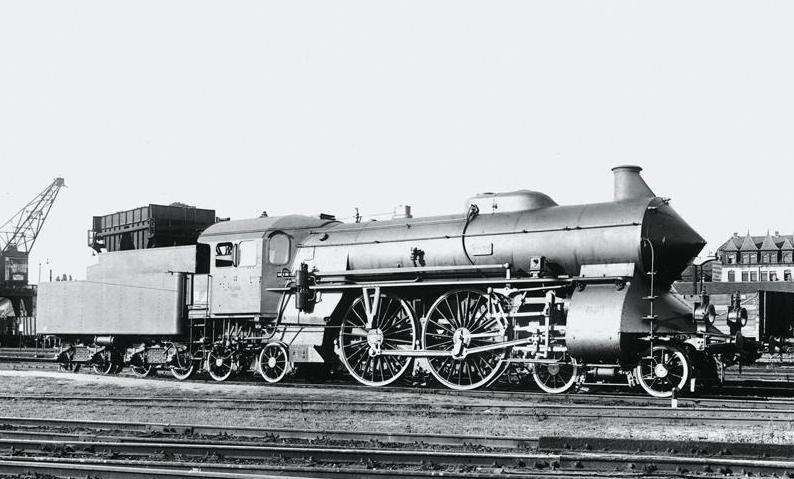 Class S 2/6 Steam Locomotive