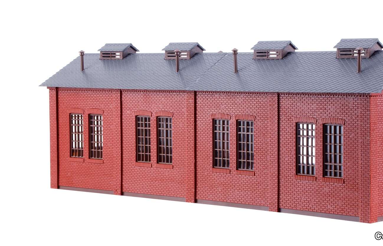 Loco shed, single track