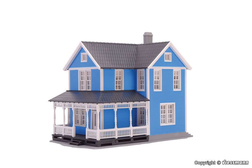 Swedish house, blue