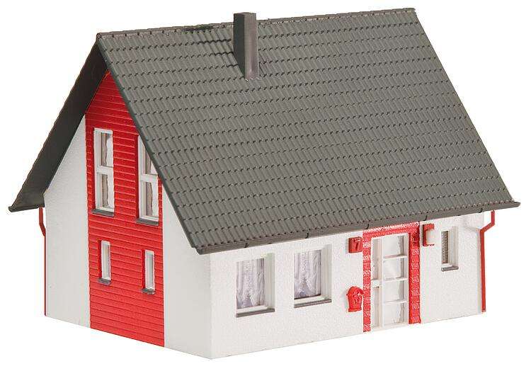 Detached house, red