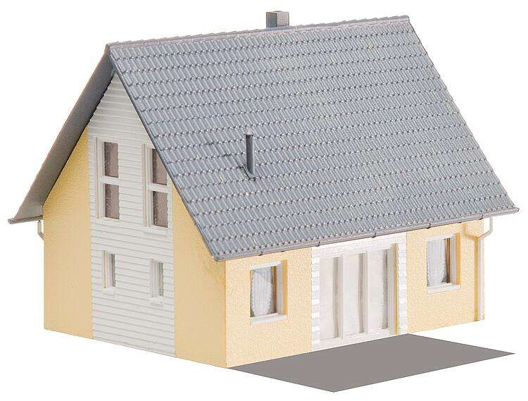 Detached house, yellow