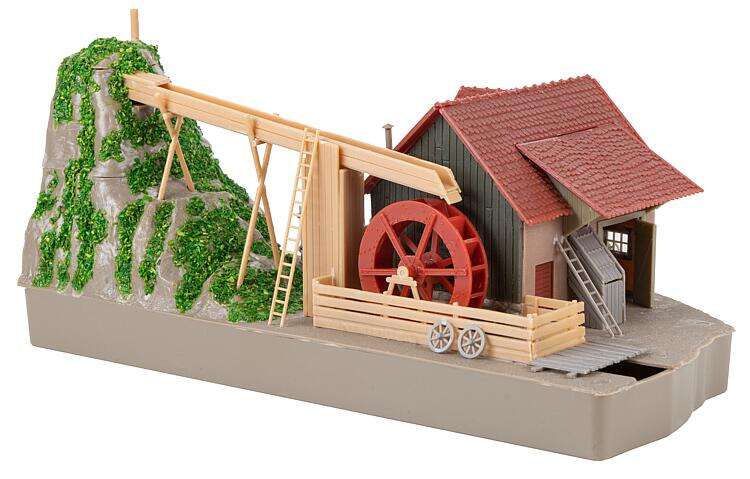 Water mill with pump