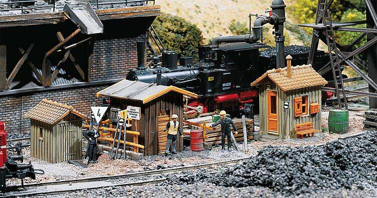 3 Trackside shanties