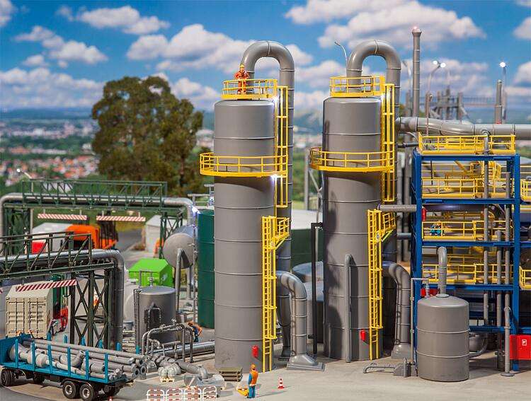 Column with conduits