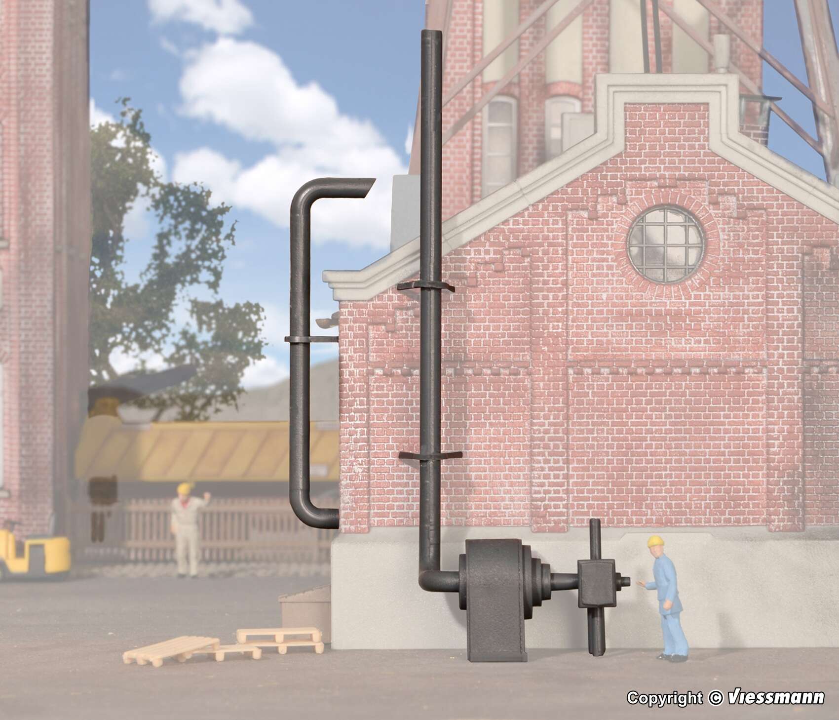 Deco set Factory airing