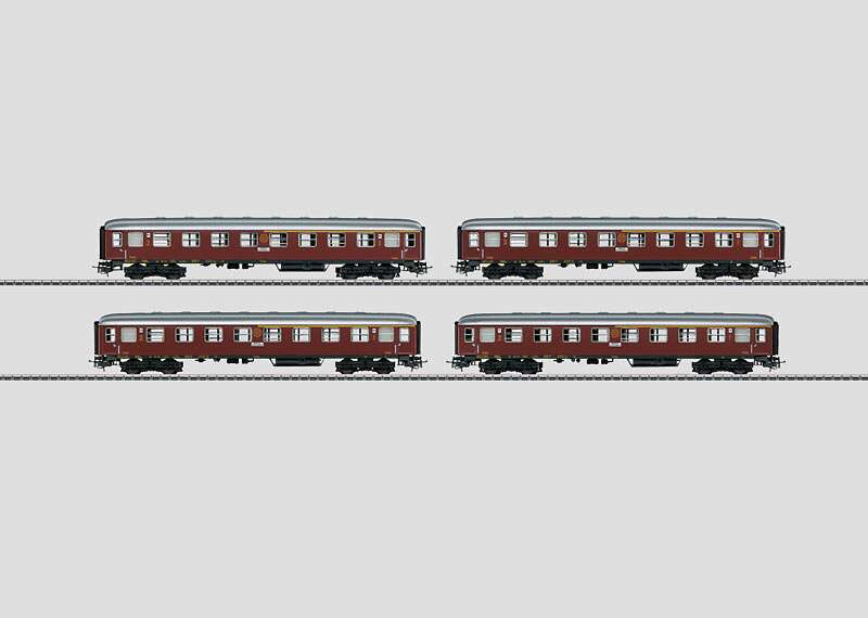 "Tin-Plate" Passenger Car Set.