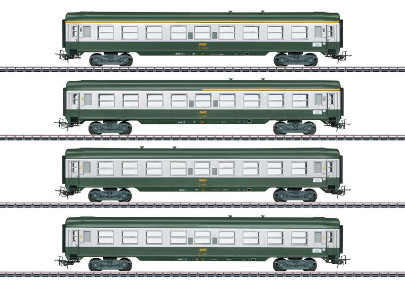French "Tin-Plate" Express Train Passenger Car Set