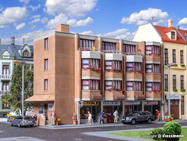 Apartement and business building