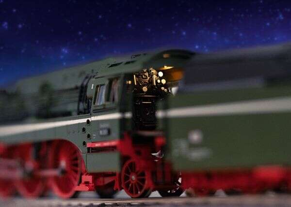 Steam Locomotive, Road Number 18 201