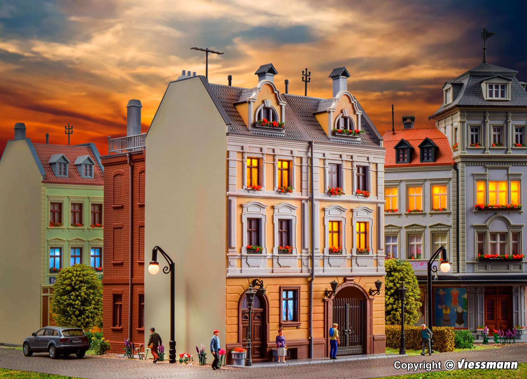 Town house with factory annexe