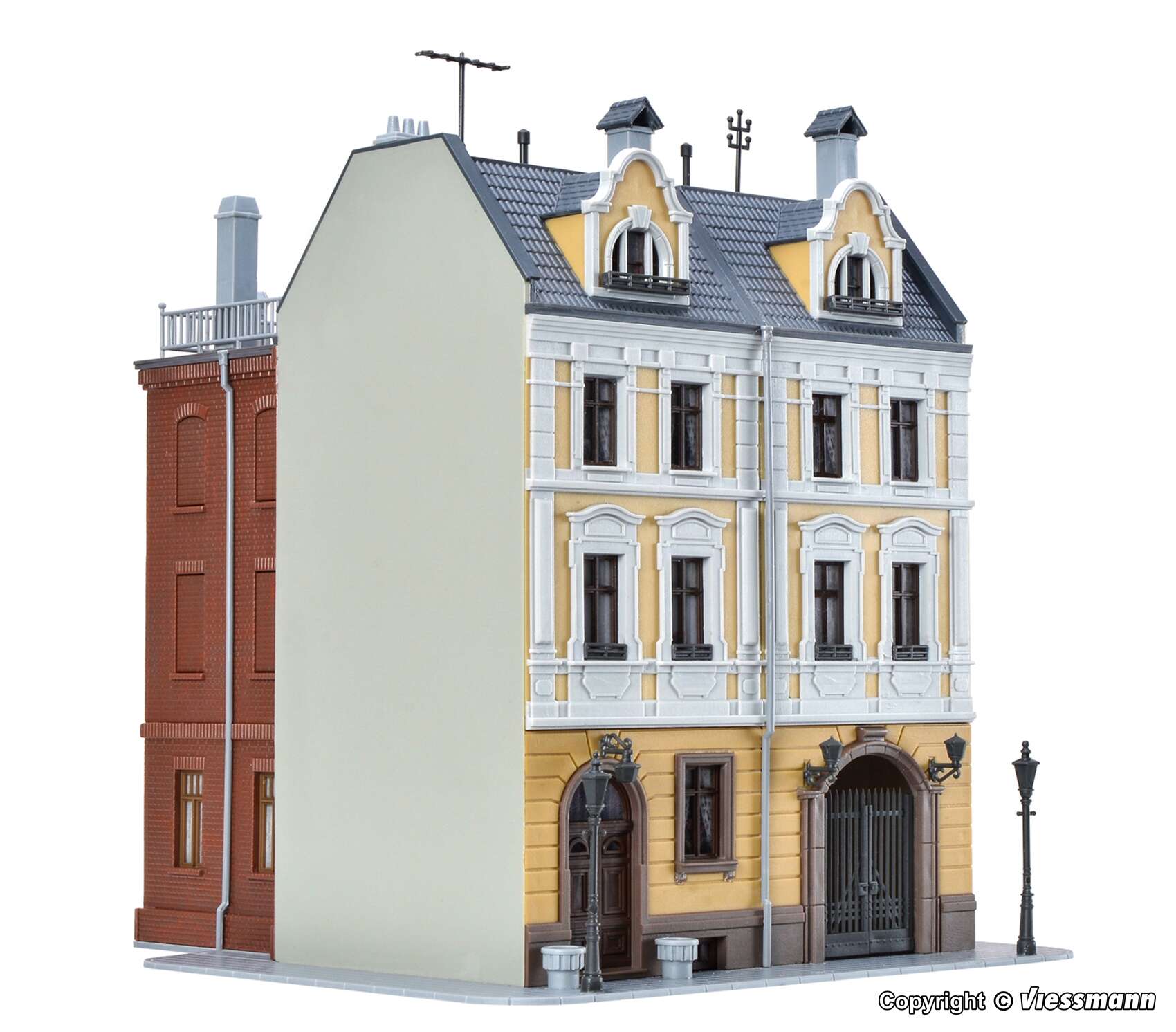 Town house with factory annexe