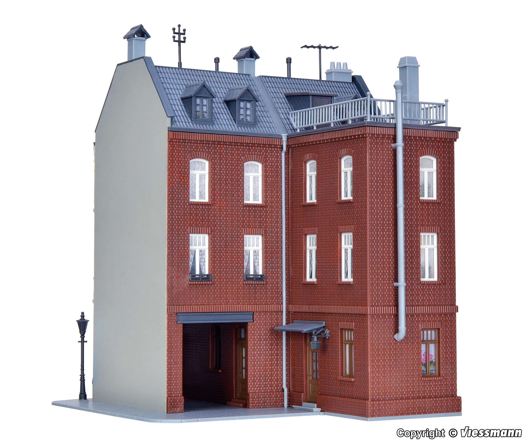 Town house with factory annexe