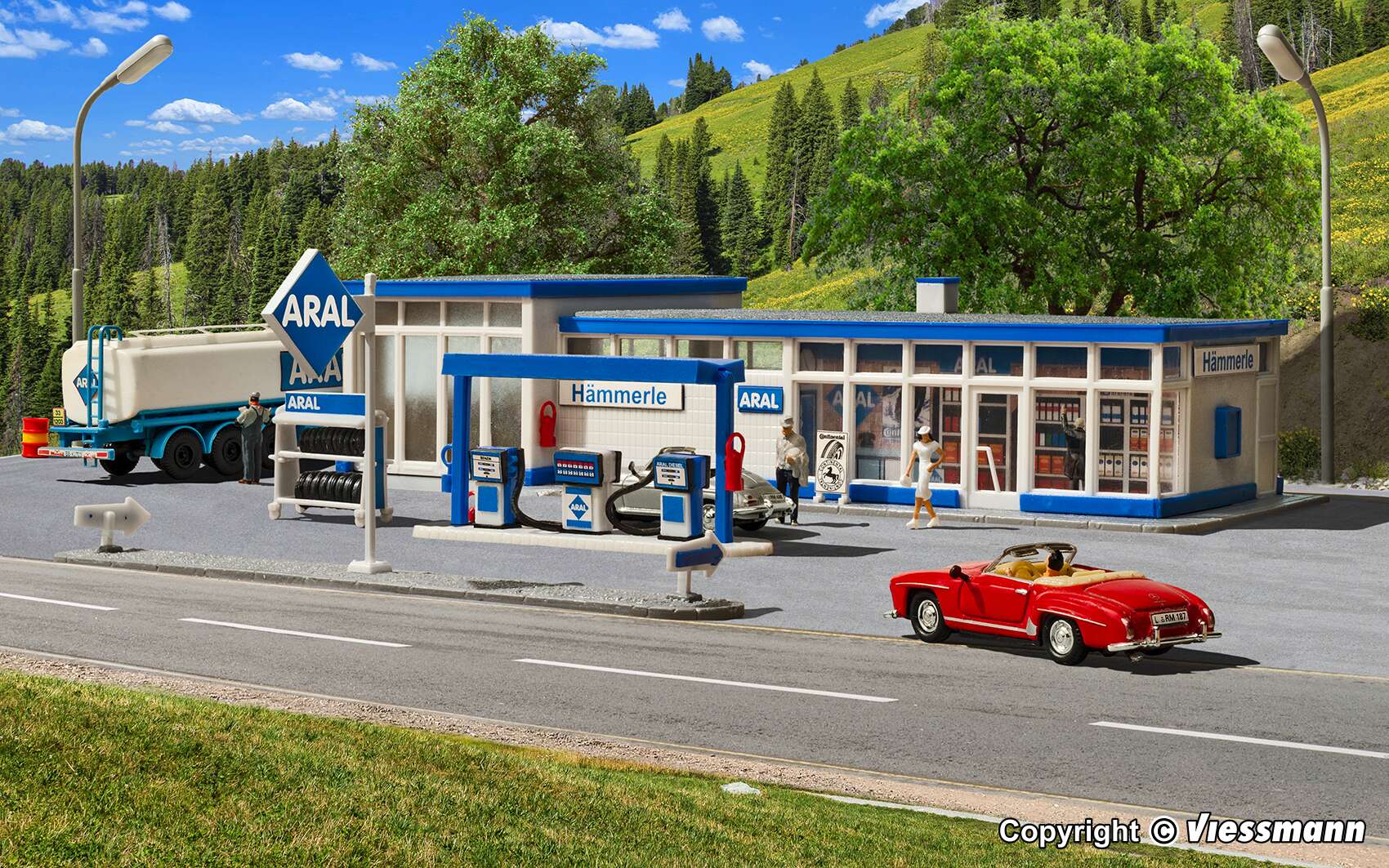 Historical petrol station ARAL incl. LED lighting, functional kit