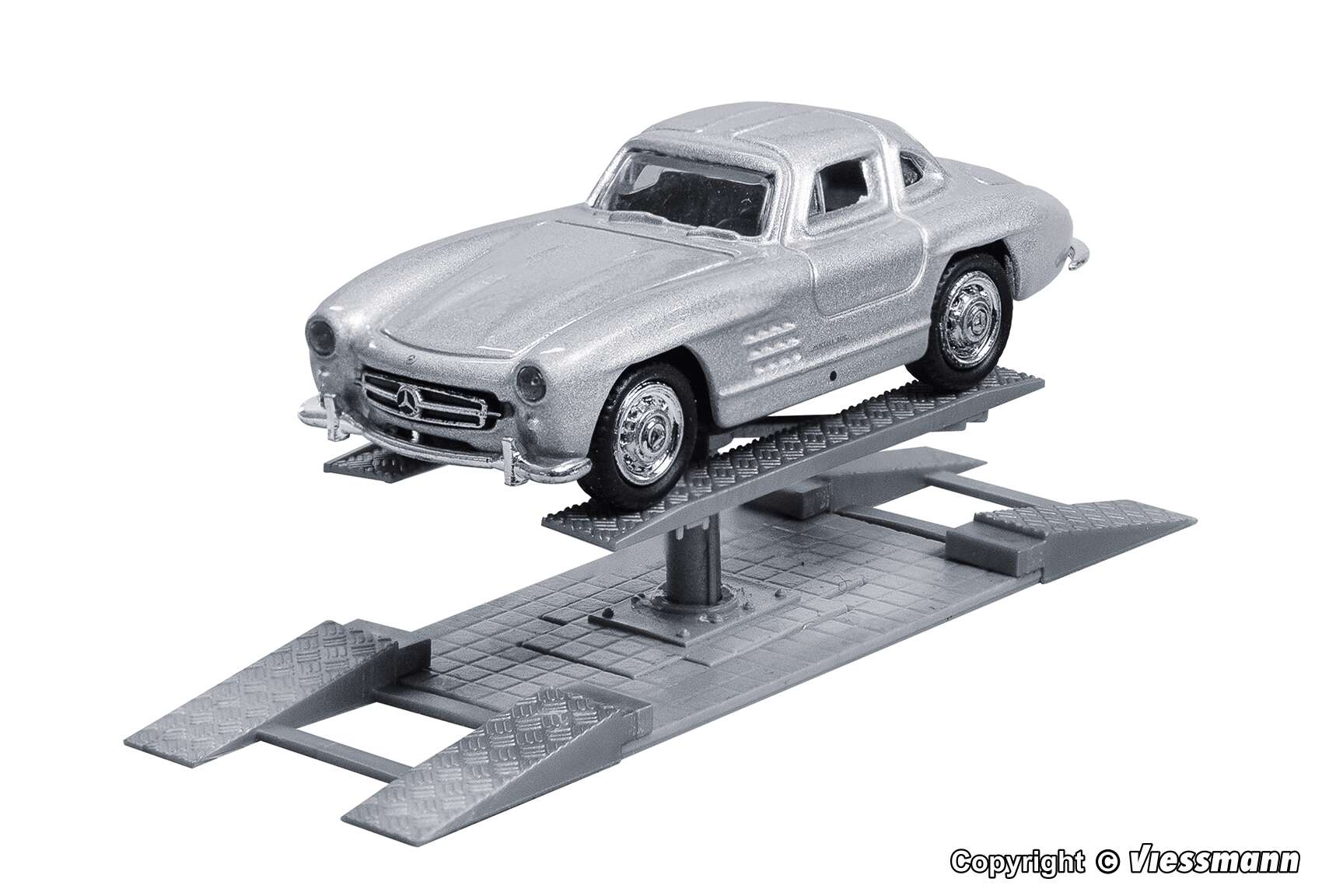 Hydraulic lift, moving (without car)