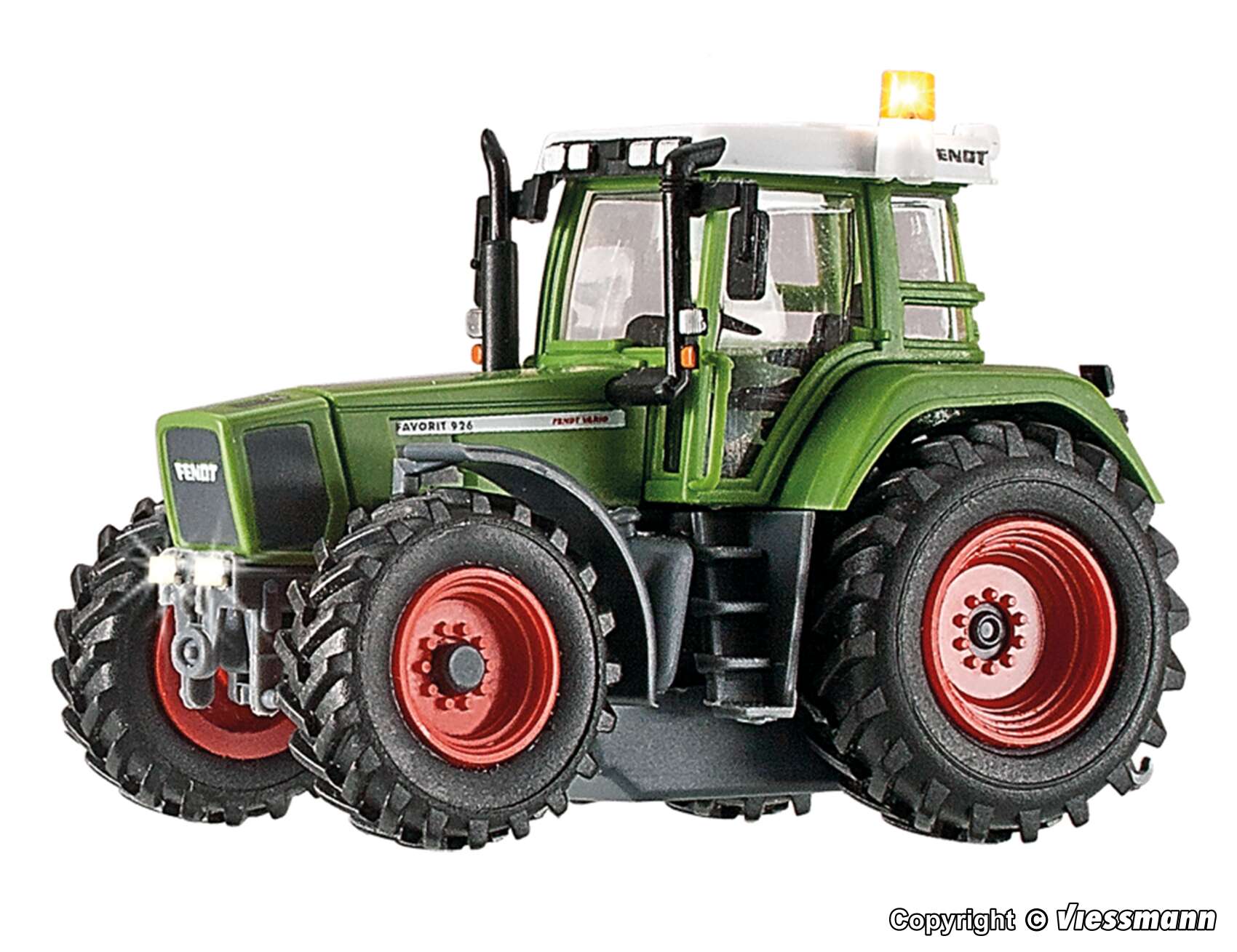 Tractor FENDT with illumination and yellow blinking light