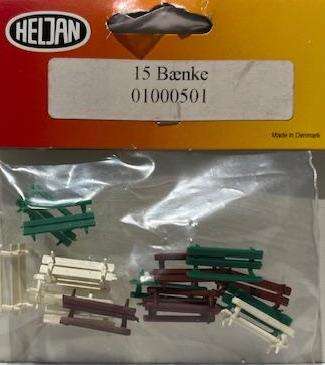 15 benker i tre farger
