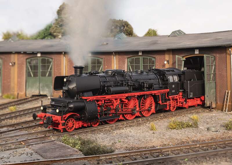 Steam Locomotive, Road Number 18 323