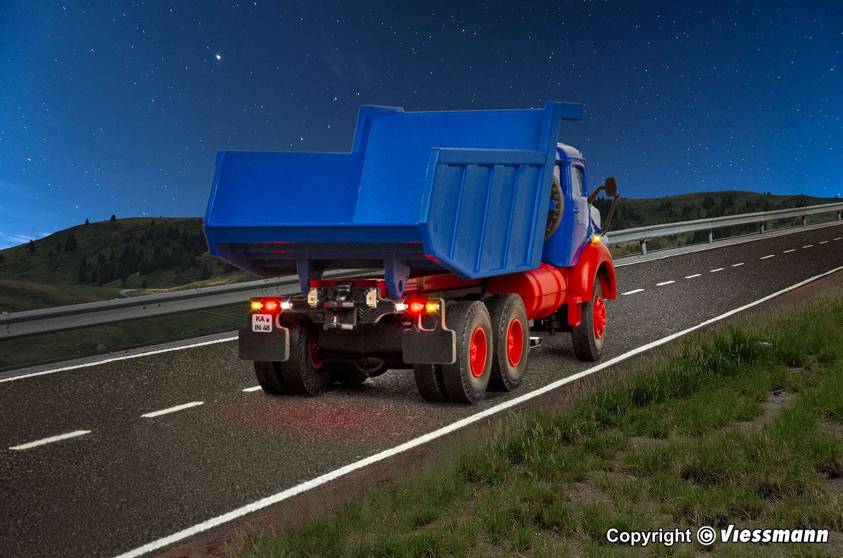 MB round bonnet 3-axle with MEILLER tipper, basic, functional model