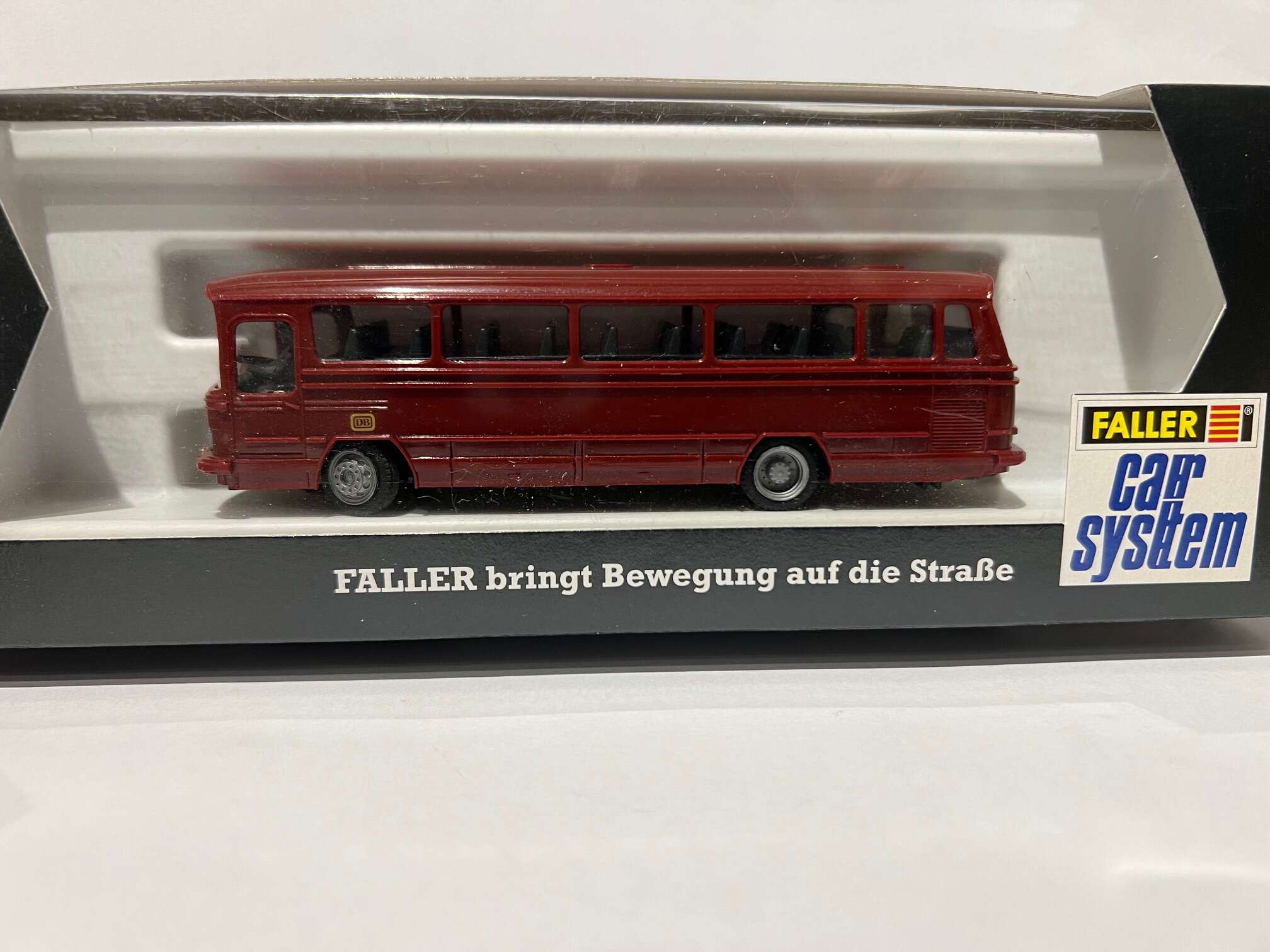 MB O302 Touring Bus (WIKING)