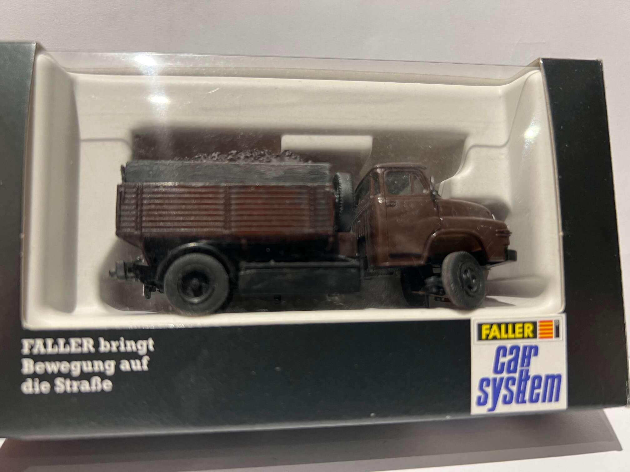 MAN 635 Short bonnet lorry (BREKINA)