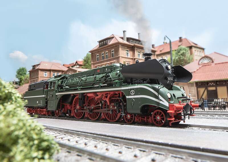 Class 18.3 Steam Locomotive
