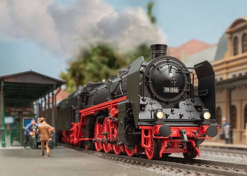 "Saxon Pride" Class 19.0 Steam Locomotive