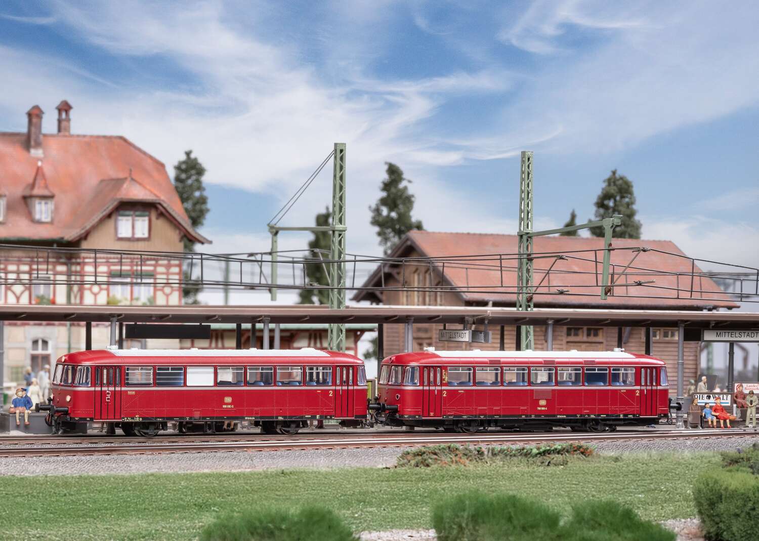 Class 798 Rail Bus with Class 998 Control Car