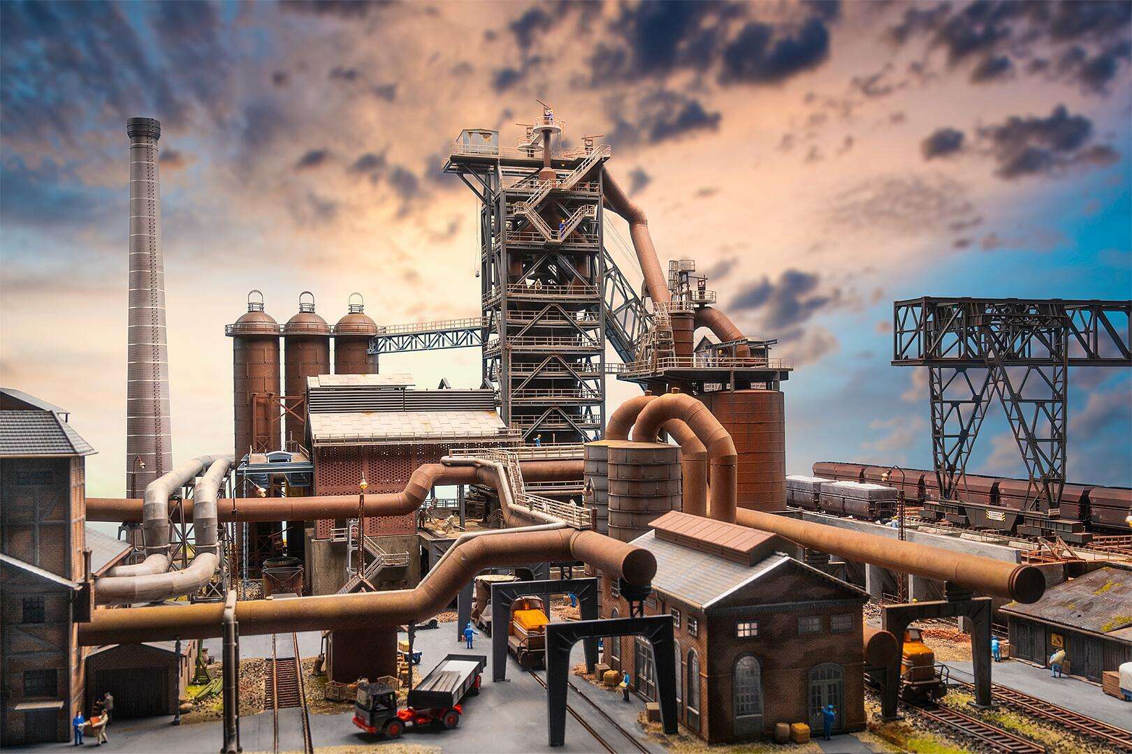 Blast furnace with casting hall