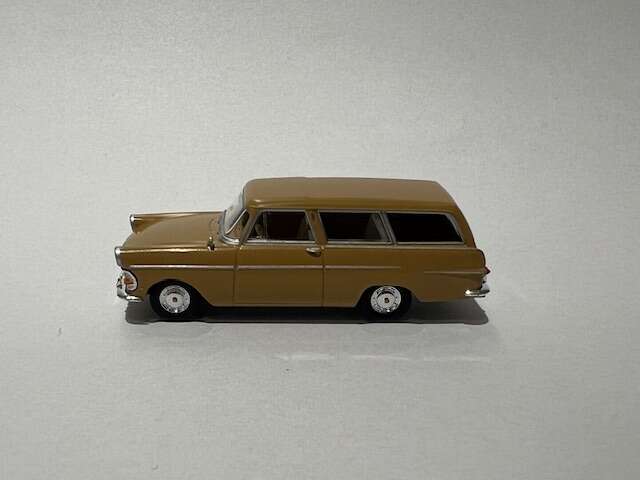 Opel Caravan Javabrun