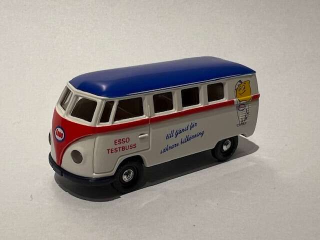 VW T1b Kombi Esso