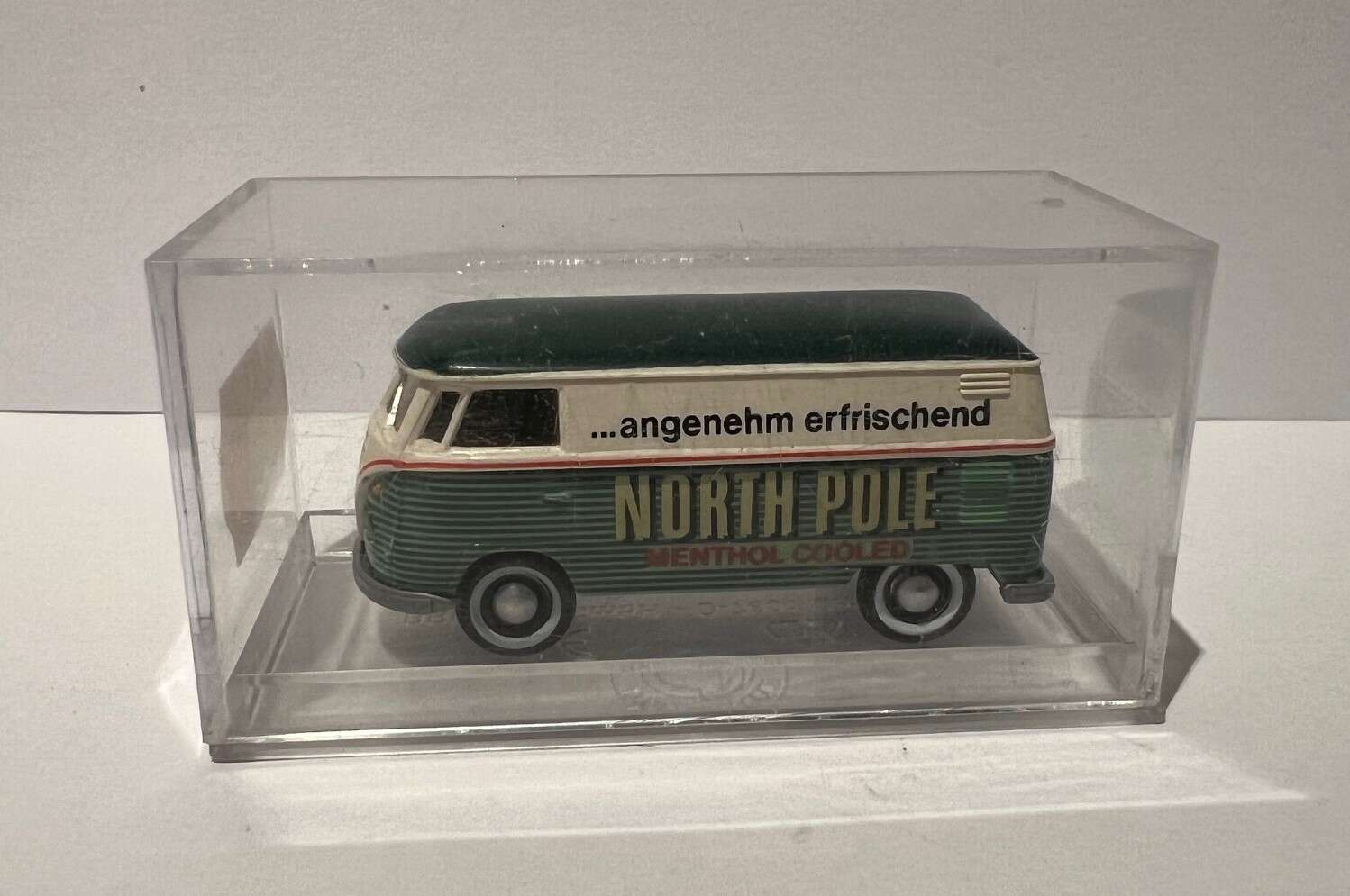 VW T1 "North Pole"